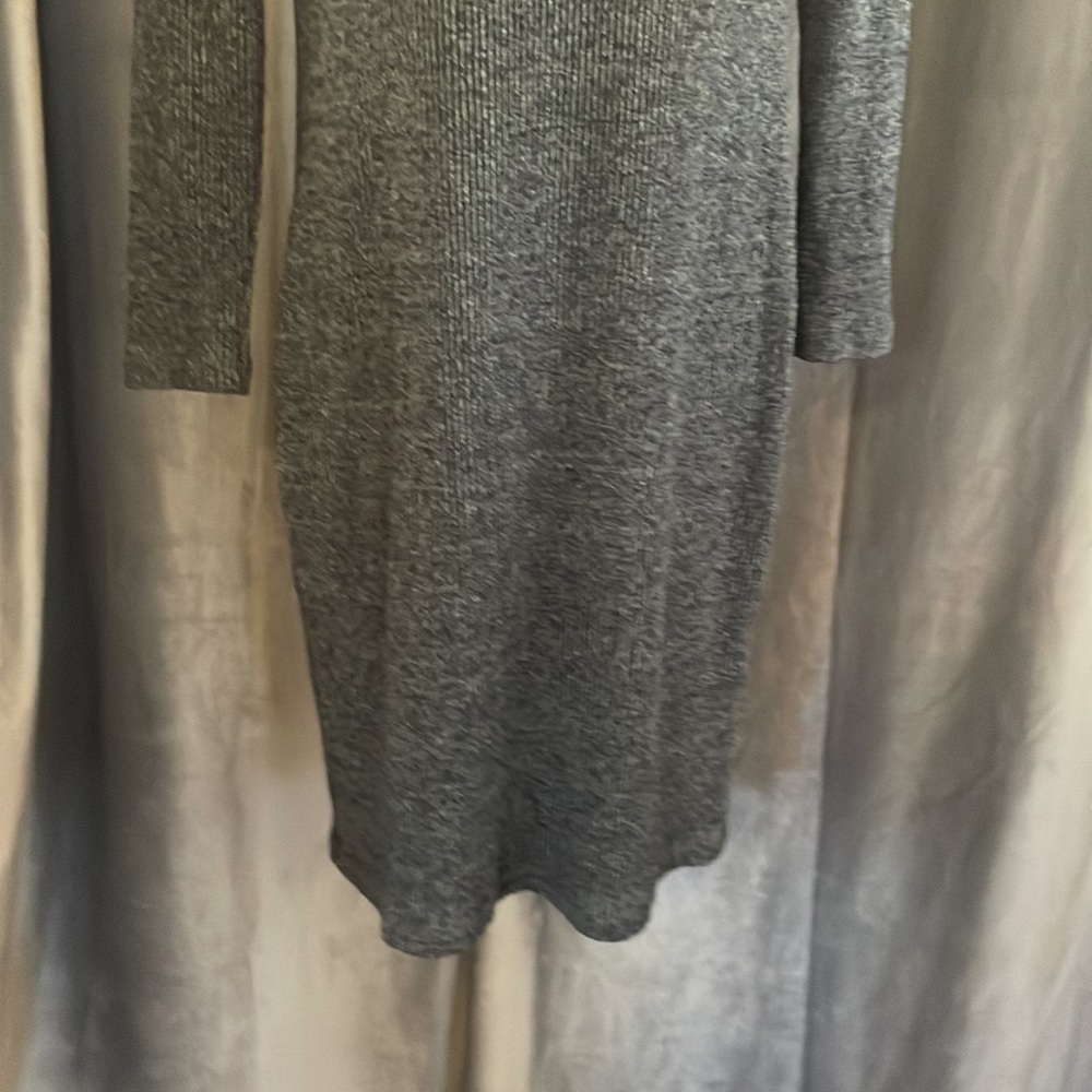 Gray knit long sleeved dress. Size small. - Picture 3 of 8